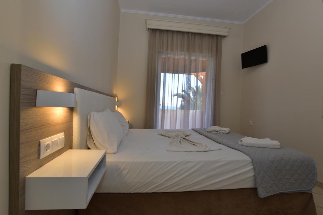 Flisvos Rooms Paleochora Buitenkant foto