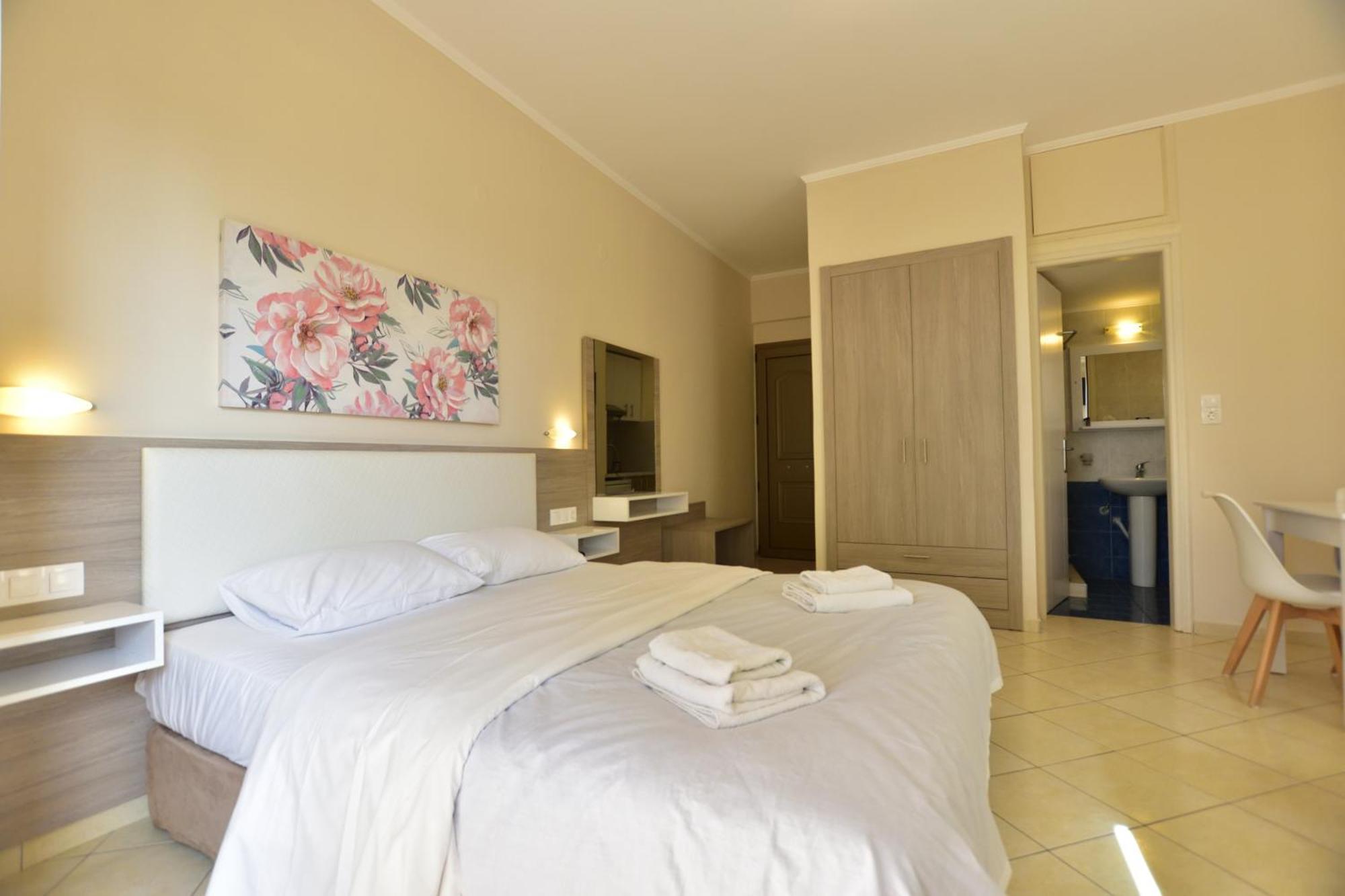 Flisvos Rooms Paleochora Buitenkant foto