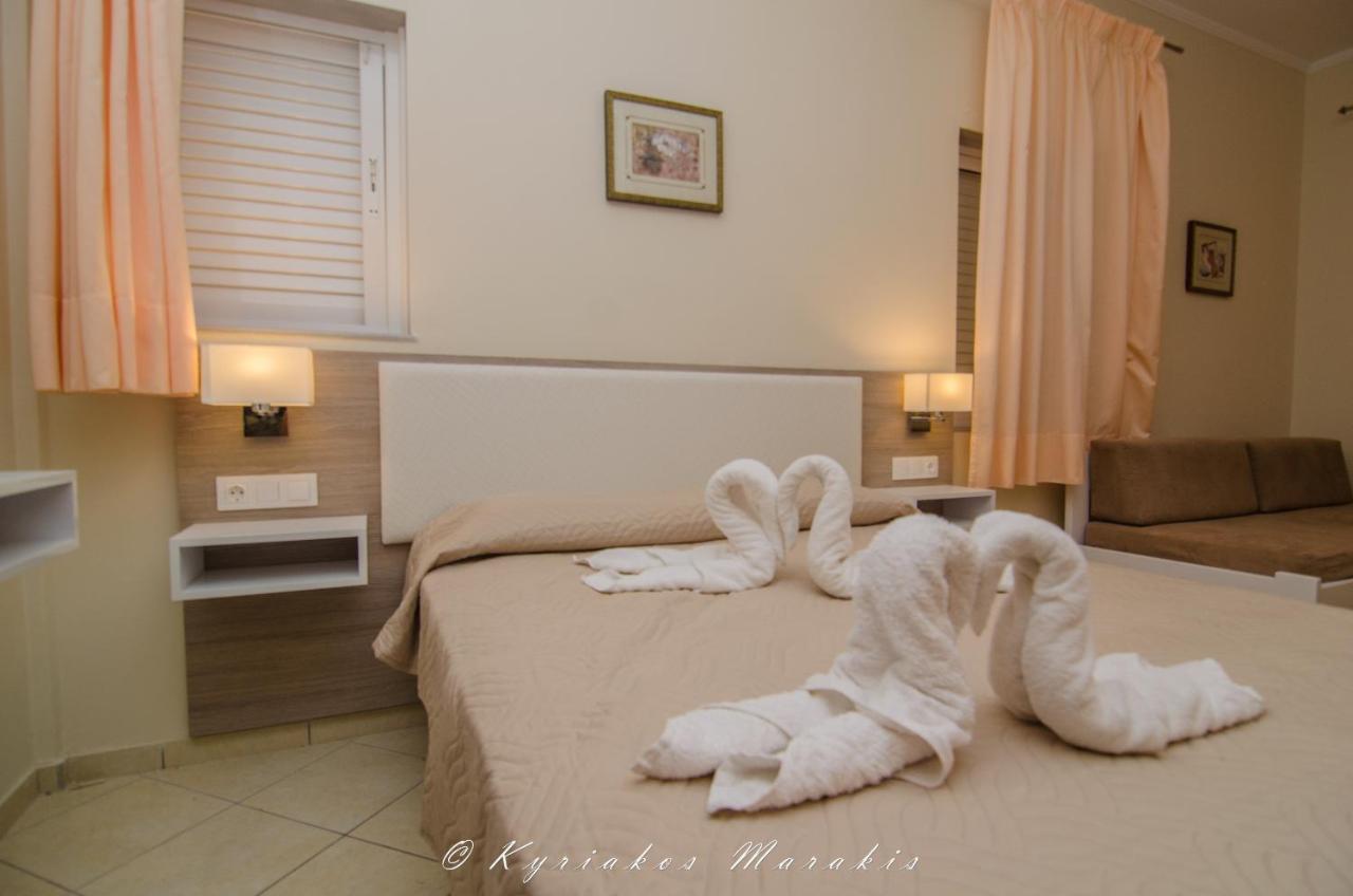 Flisvos Rooms Paleochora Buitenkant foto